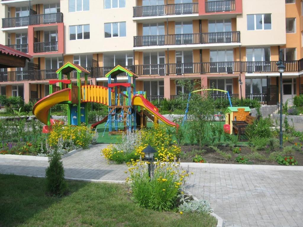 Апартаменти Кралеви В Шато Ахелой Extérieur photo