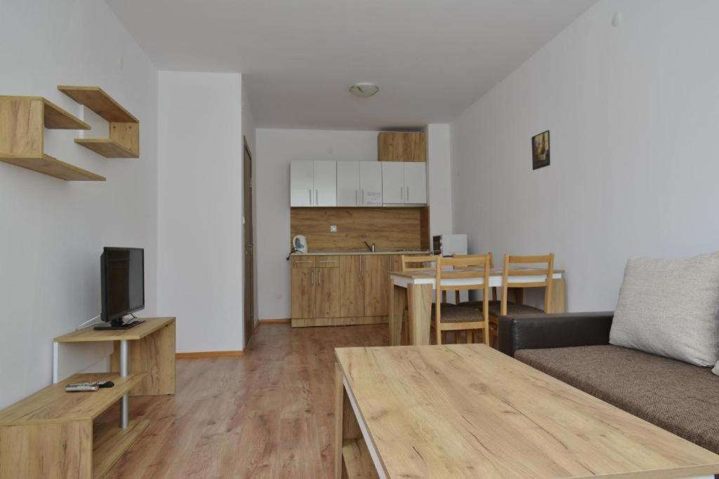 Апартаменти Кралеви В Шато Ахелой Extérieur photo