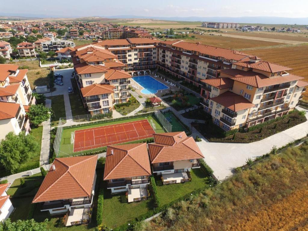 Апартаменти Кралеви В Шато Ахелой Extérieur photo